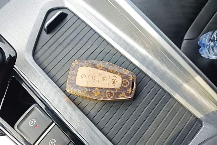 Used Geely Auto Preface 2023 2.0TD "Only This Verdant Green" Edition Vehicle Key