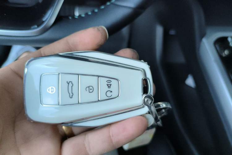 Used Geely Auto Preface 2023 2.0TD "Only This Verdant Green" Edition Vehicle Key