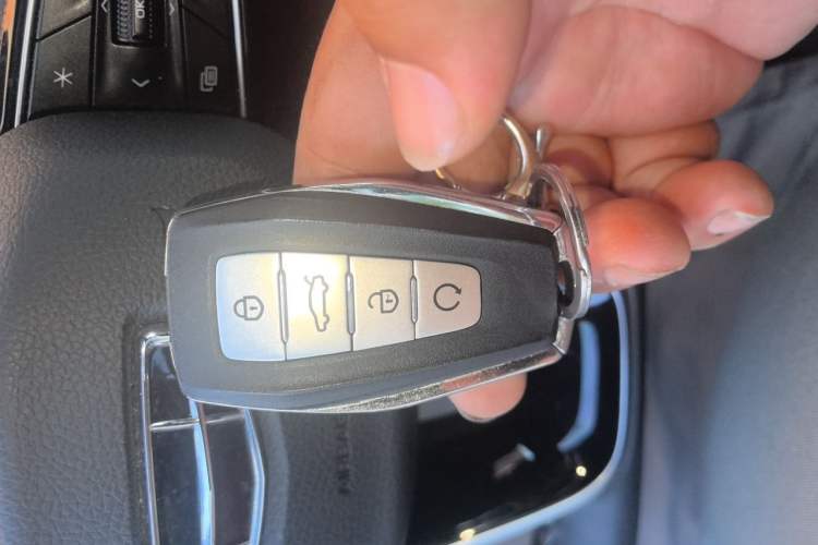 Used Geely Auto Preface 2023 2.0TD "Only This Verdant Green" Edition Vehicle Key