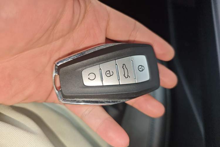 Used Geely Auto Preface 2023 2.0TD "Only This Verdant Green" Edition Vehicle Key