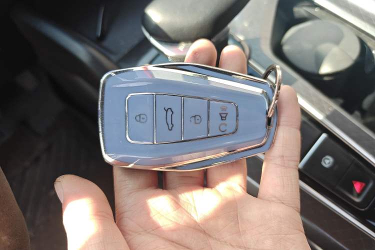 Used Geely Auto Preface 2023 1.5TD Fuyao Version Vehicle Key