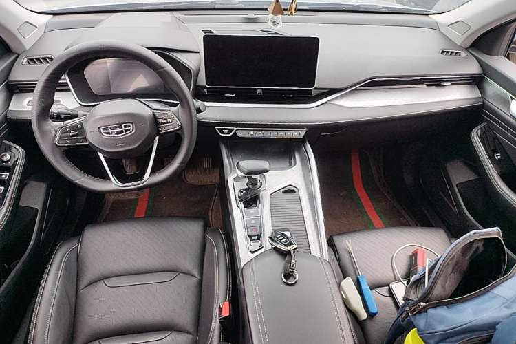 Used Geely Auto Preface 2023 2.0TD Luxury Version Center Console