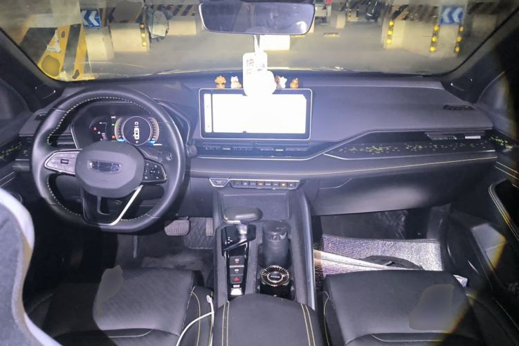 Used Geely Auto Preface 2023 1.5TD Fuyao Version Center Console