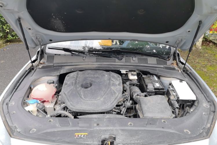 Used Geely Auto Preface 2023 2.0TD Prestige Version Engine Bay