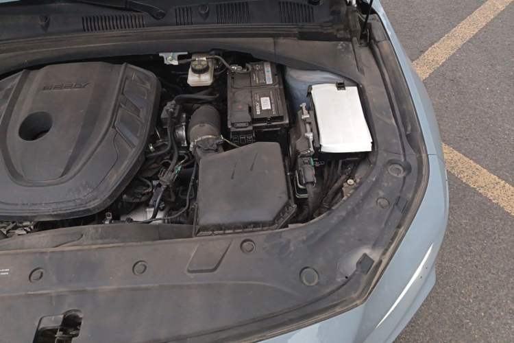 Used Geely Auto Preface 2023 2.0TD Prestige Version Engine Bay Left