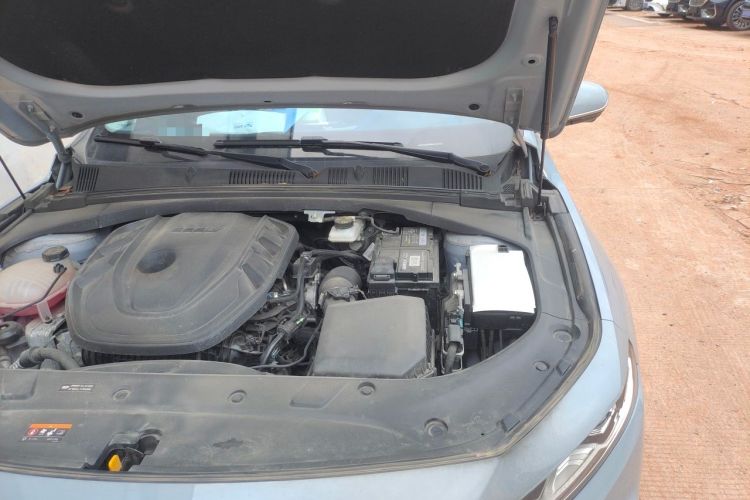 Used Geely Auto Preface 2023 2.0TD Prestige Version Engine Bay Left