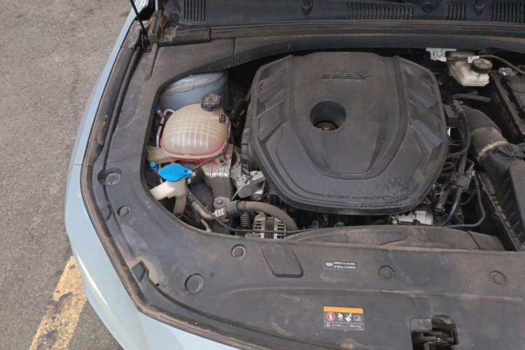 Used Geely Auto Preface 2023 2.0TD Prestige Version Engine Bay Right
