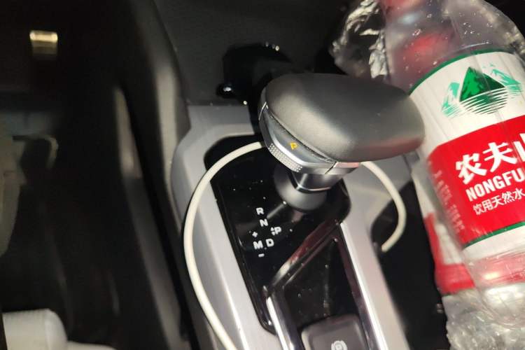 Used Geely Auto Preface 2023 2.0TD Prestige Version Gear Lever