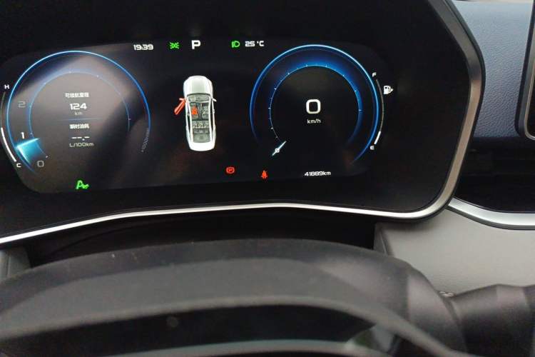 Used Geely Auto Preface 2023 2.0TD Prestige Version Odometer Close Up