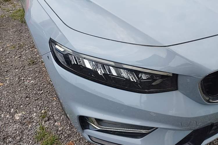 Used Geely Auto Preface 2023 2.0TD Luxury Version Right Front Headlight