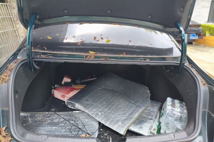 Used Geely Auto Preface 2023 2.0TD "Only This Verdant Green" Edition Trunk