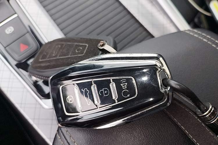 Used Geely Auto Preface 2023 2.0TD Luxury Version Vehicle Key