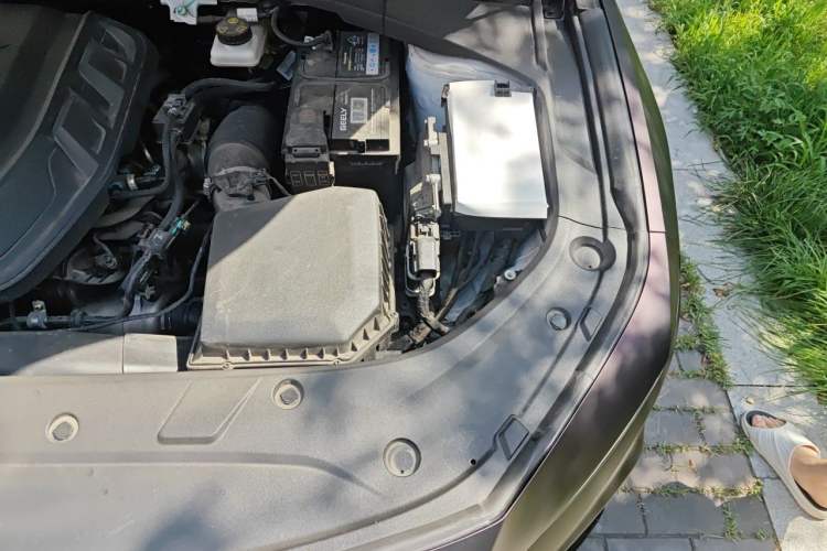 Used Geely Auto Preface 2023 2.0TD "Only This Verdant Green" Edition Engine Bay Left