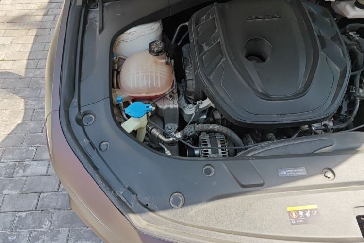 Used Geely Auto Preface 2023 2.0TD "Only This Verdant Green" Edition Engine Bay Right