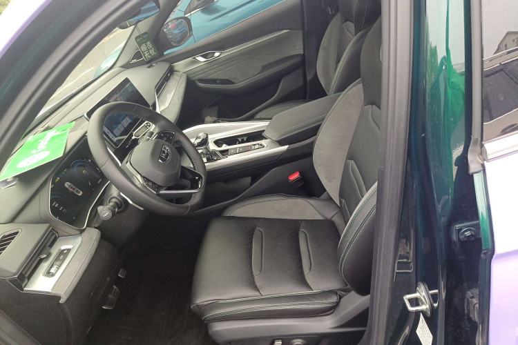 Used Geely Auto Preface 2023 2.0TD "Only This Verdant Green" Edition Left Front Seat