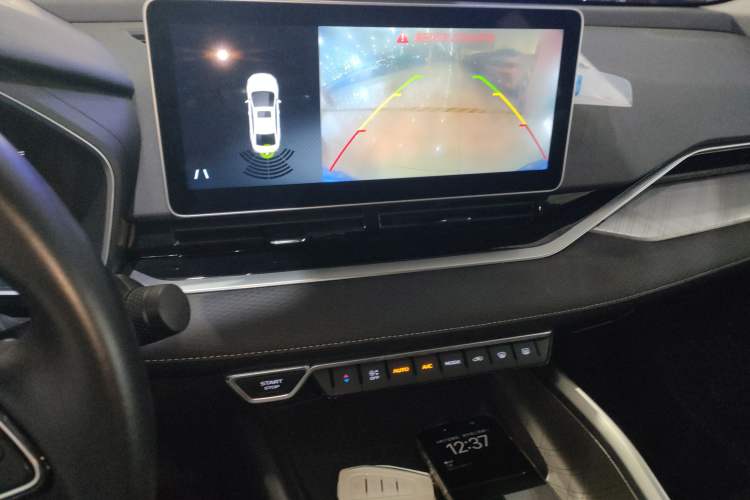 Used Geely Auto Preface 2023 2.0TD Luxury Version Audio And AC Panel