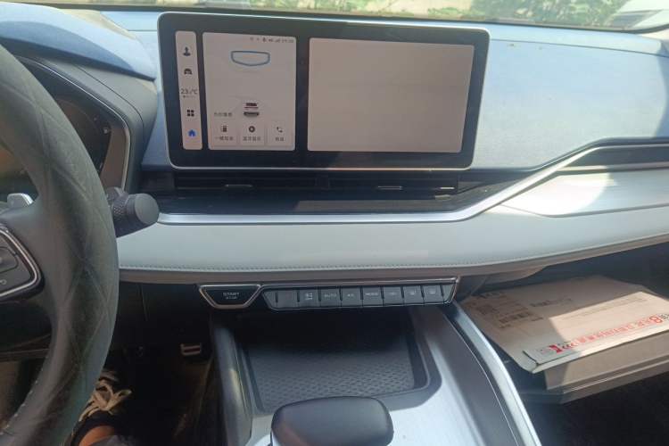 Used Geely Auto Preface 2023 2.0TD Prestige Version Audio And AC Panel