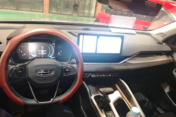 Used Geely Auto Preface 2023 2.0TD Luxury Version Center Console