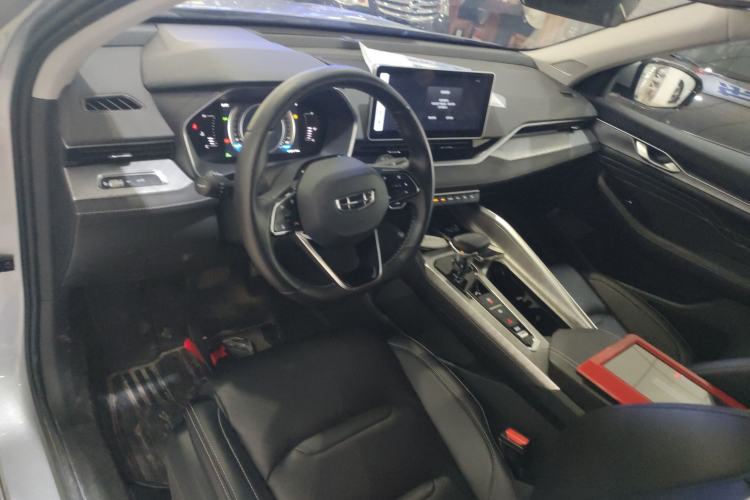 Used Geely Auto Preface 2023 2.0TD Luxury Version Center Console