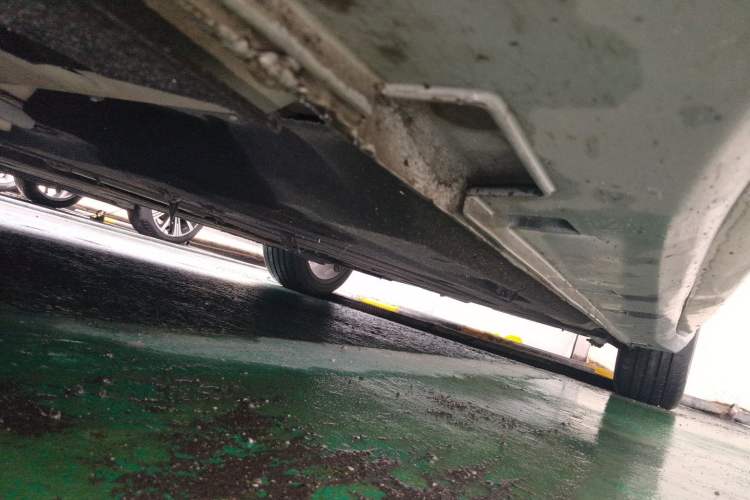 Used Geely Auto Preface 2023 2.0TD Prestige Version Chassis Front Left