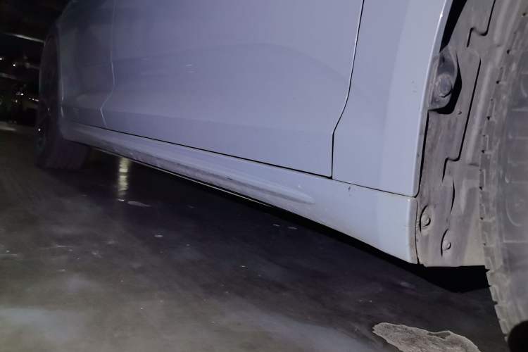 Used Geely Auto Preface 2023 1.5TD Fuyao Version Chassis Front Right