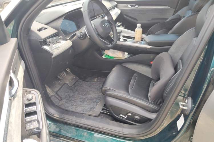 Used Geely Auto Preface 2023 2.0TD "Only This Verdant Green" Edition Driver Seat