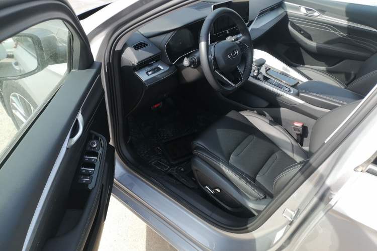 Used Geely Auto Preface 2023 2.0TD Luxury Version Driver Seat