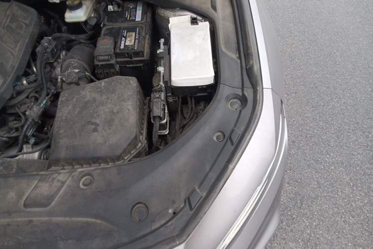 Used Geely Auto Preface 2023 2.0TD Prestige Version Engine Bay Left