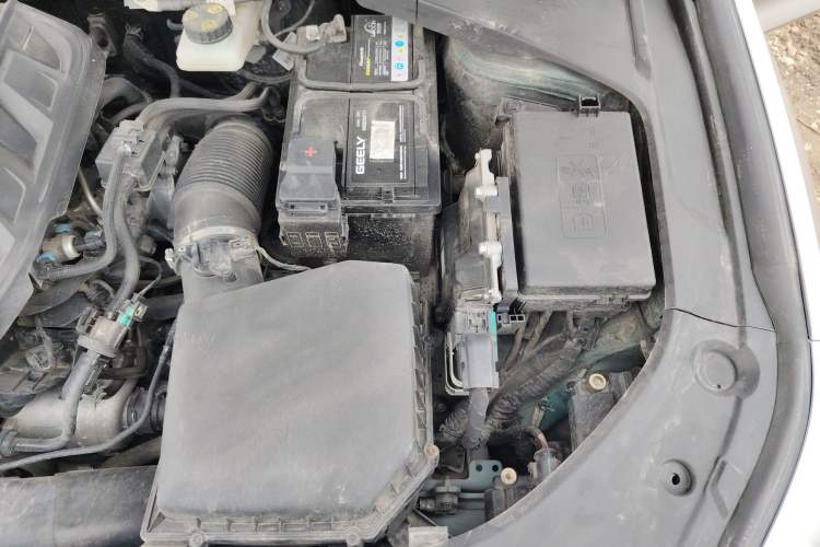 Used Geely Auto Preface 2023 2.0TD "Only This Verdant Green" Edition Engine Bay Left
