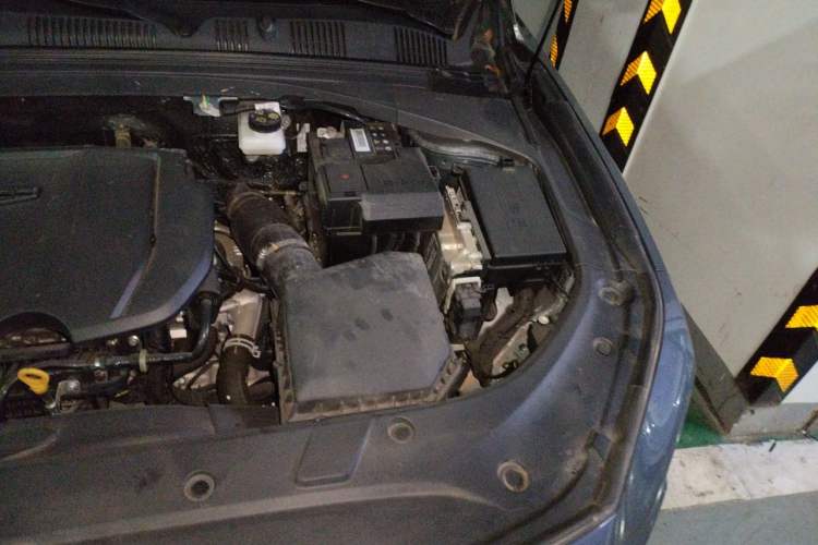 Used Geely Auto Preface 2023 1.5TD Kunlun Edition Engine Bay Left