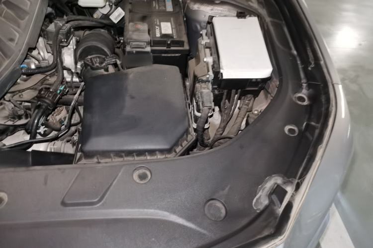 Used Geely Auto Preface 2023 2.0TD Prestige Version Engine Bay Left