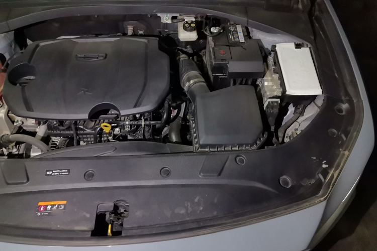 Used Geely Auto Preface 2023 1.5TD Fuyao Version Engine Bay Left