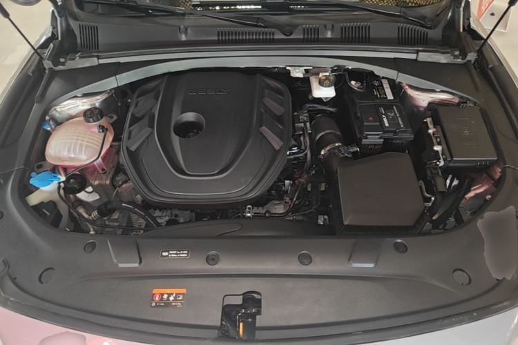 Used Geely Auto Preface 2023 2.0TD Luxury Version Engine Bay
