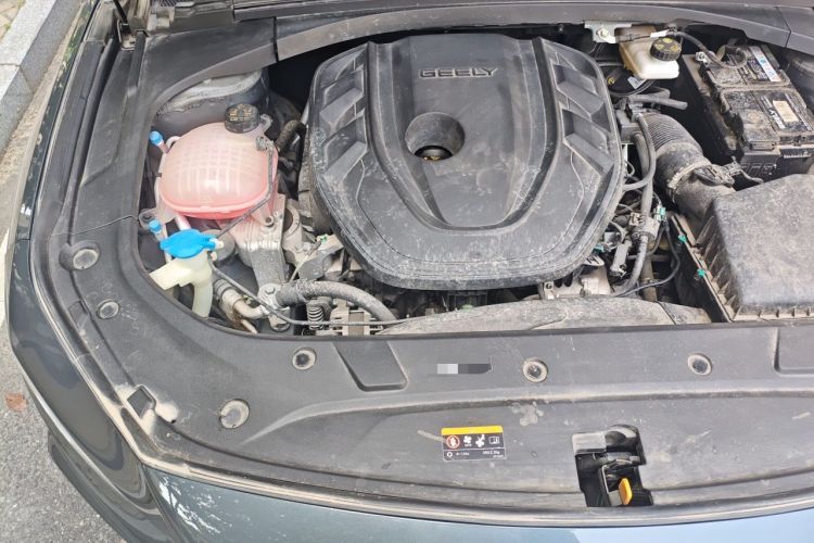 Used Geely Auto Preface 2023 2.0TD Prestige Version Engine Bay Right