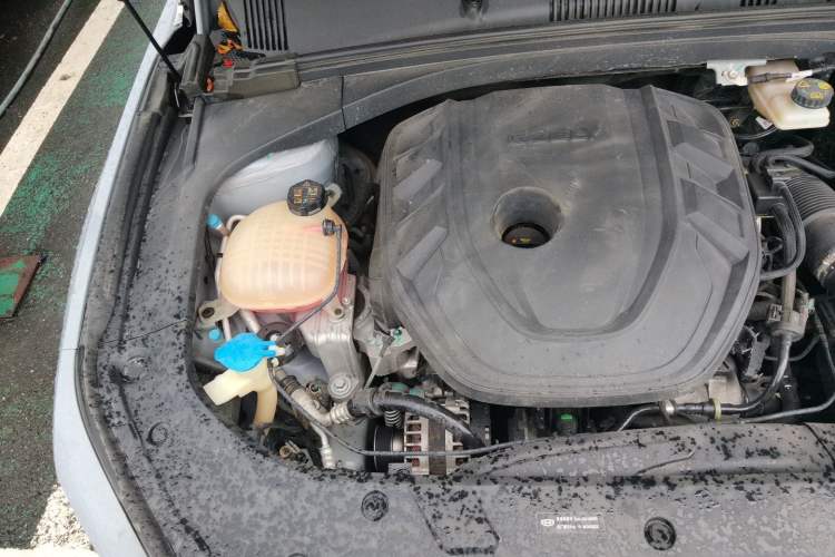 Used Geely Auto Preface 2023 2.0TD Prestige Version Engine Bay Right