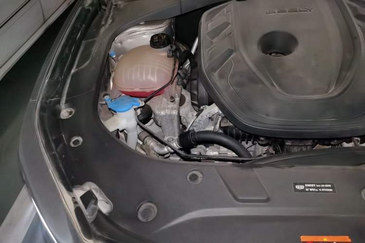 Used Geely Auto Preface 2023 2.0TD Prestige Version Engine Bay Right
