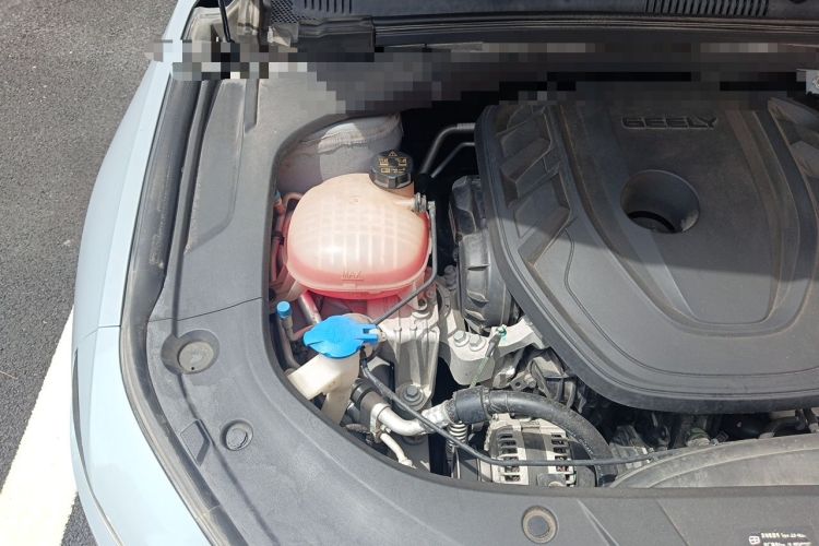 Used Geely Auto Preface 2023 2.0TD "Only This Verdant Green" Edition Engine Bay Right
