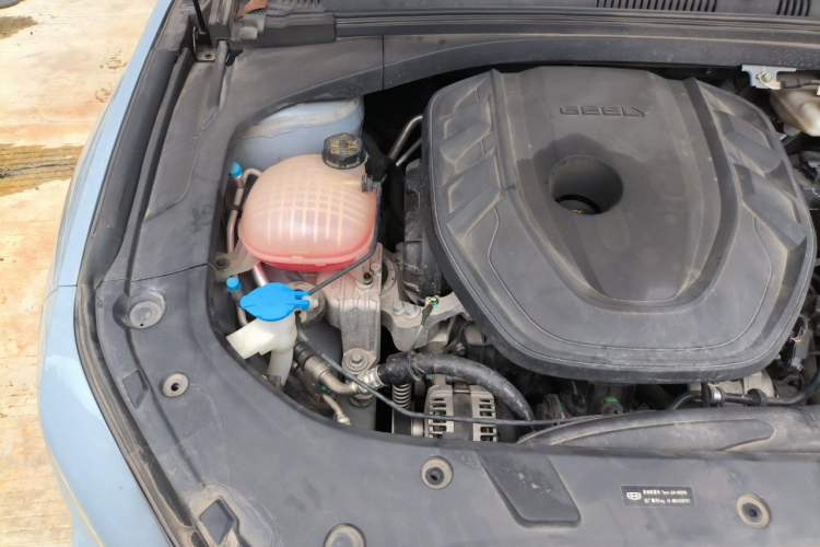 Used Geely Auto Preface 2023 2.0TD Luxury Version Engine Bay Right