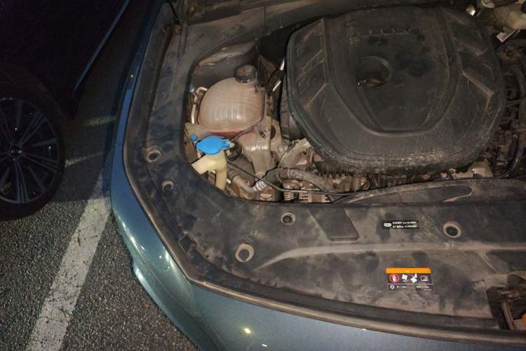 Used Geely Auto Preface 2023 2.0TD Prestige Version Engine Bay Right