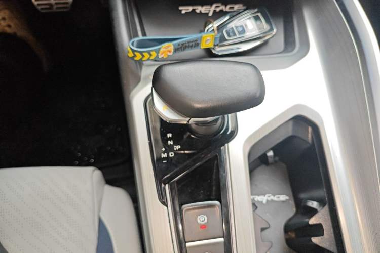 Used Geely Auto Preface 2023 2.0TD Prestige Version Gear Lever