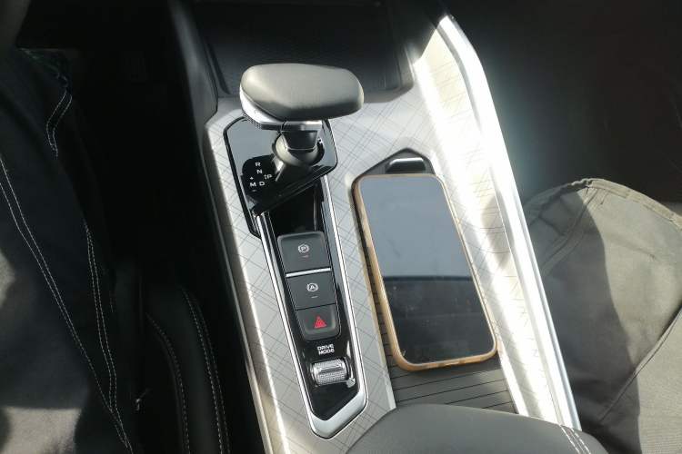 Used Geely Auto Preface 2023 2.0TD Luxury Version Gear Lever