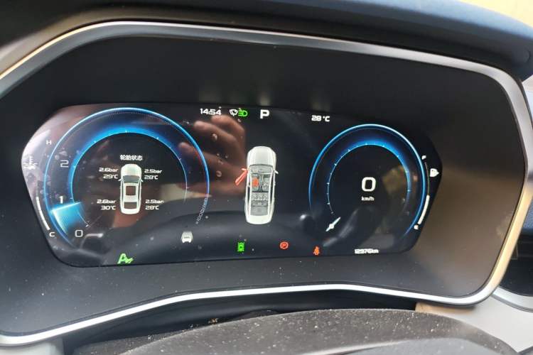Used Geely Auto Preface 2023 2.0TD Prestige Version Instrument Cluster