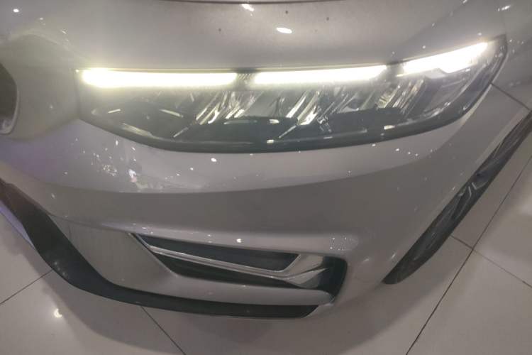 Used Geely Auto Preface 2023 2.0TD Luxury Version Left Front Headlight