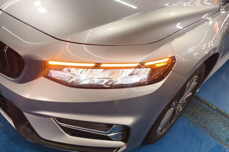 Used Geely Auto Preface 2023 2.0TD Luxury Version Left Front Headlight