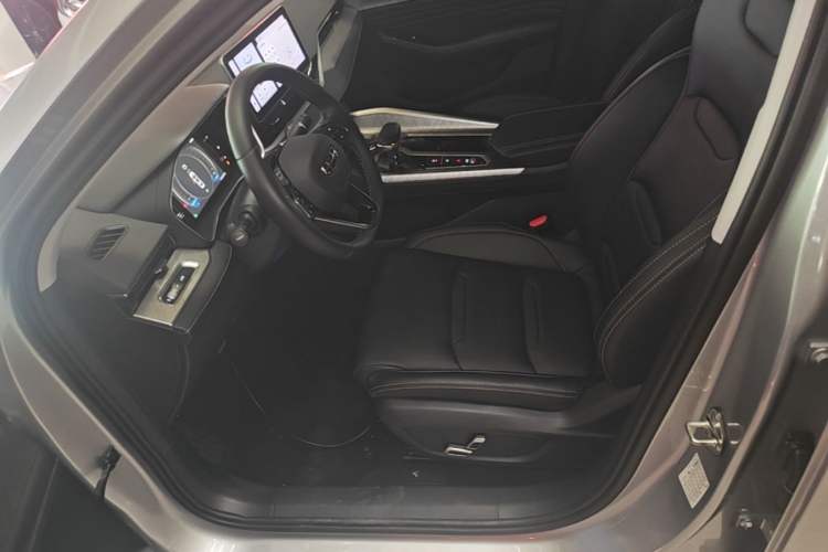 Used Geely Auto Preface 2023 2.0TD Luxury Version Left Front Seat