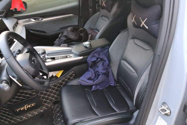 Used Geely Auto Preface 2023 2.0TD "Only This Verdant Green" Edition Left Front Seat