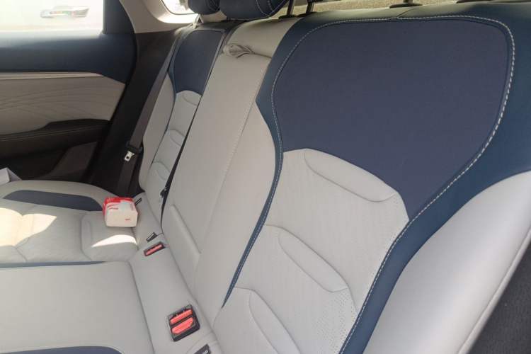 Used Geely Auto Preface 2023 2.0TD Prestige Version Left Rear Seat