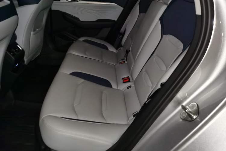 Used Geely Auto Preface 2023 2.0TD Prestige Version Left Rear Seat
