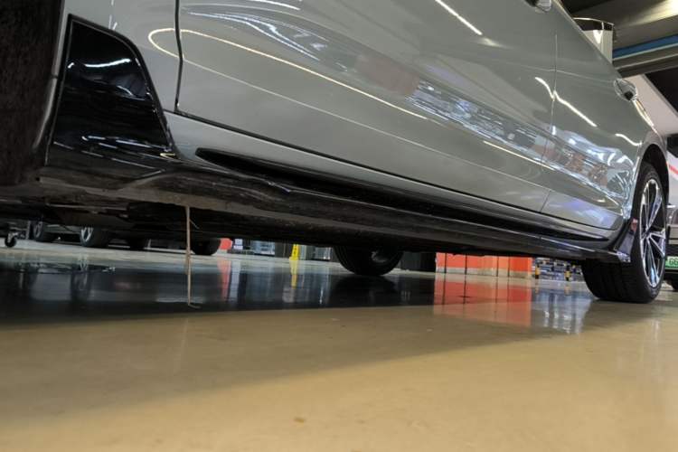 Used Geely Auto Preface 2023 2.0TD Space-Time Edition Left Side Sill