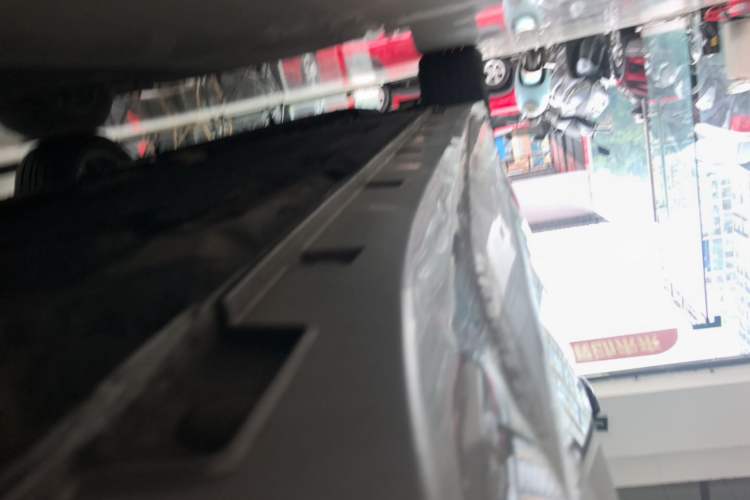 Used Geely Auto Preface 2023 2.0TD Luxury Version Left Side Sill